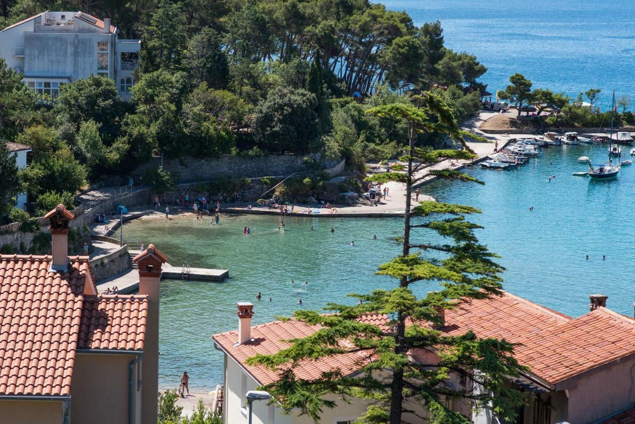 Franko & Ana Apartments Krk Town Bagian luar foto