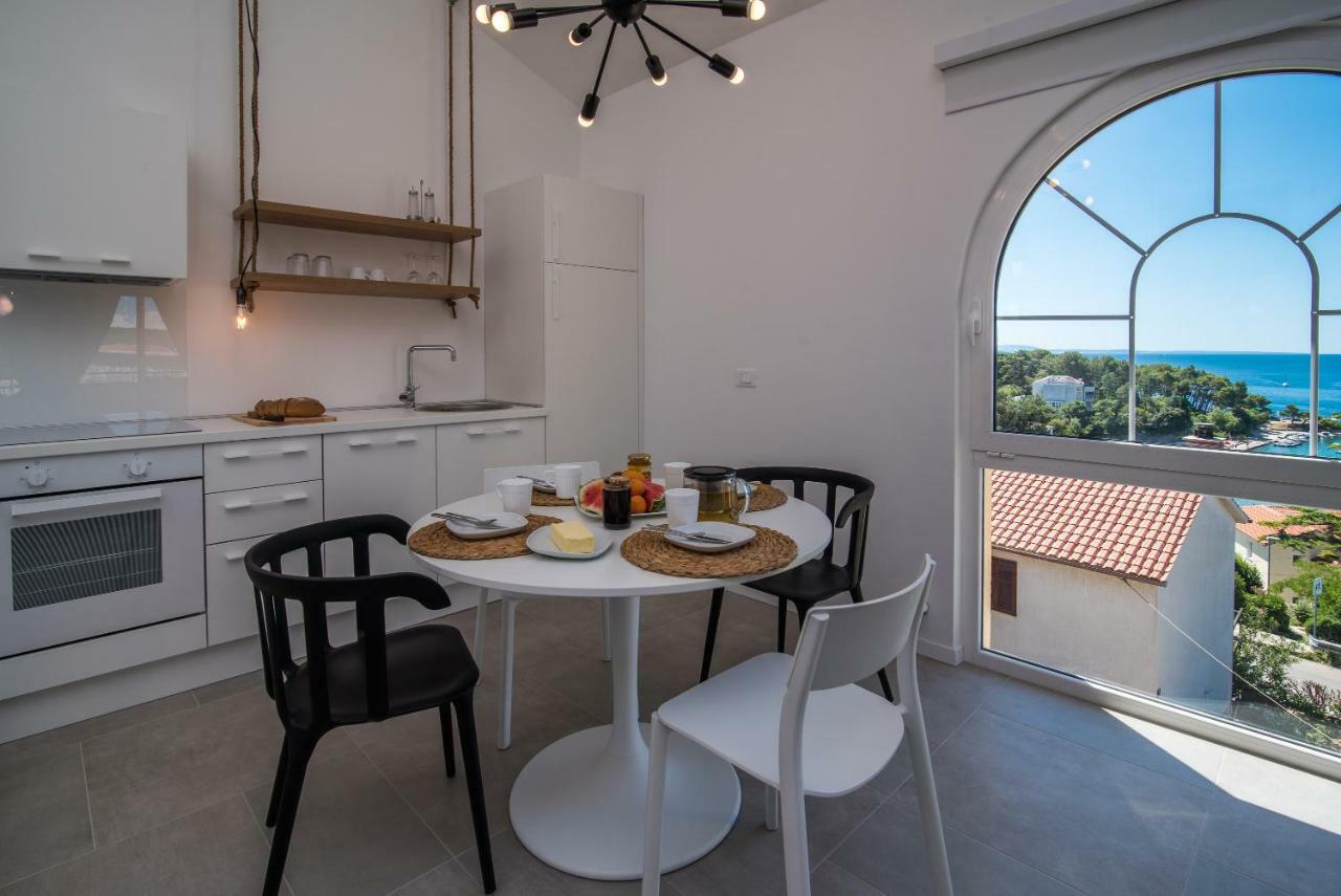 Franko & Ana Apartments Krk Town Bagian luar foto
