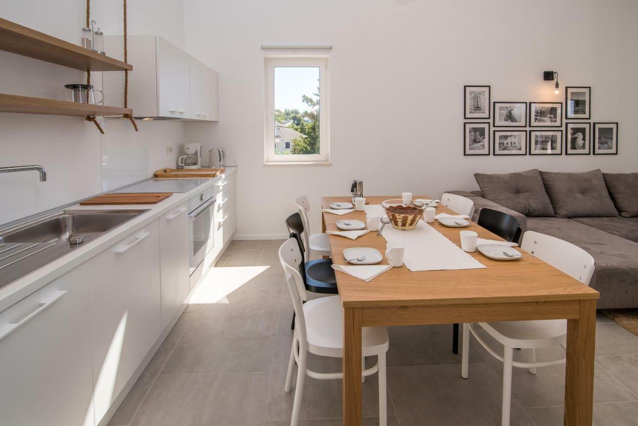 Franko & Ana Apartments Krk Town Bagian luar foto