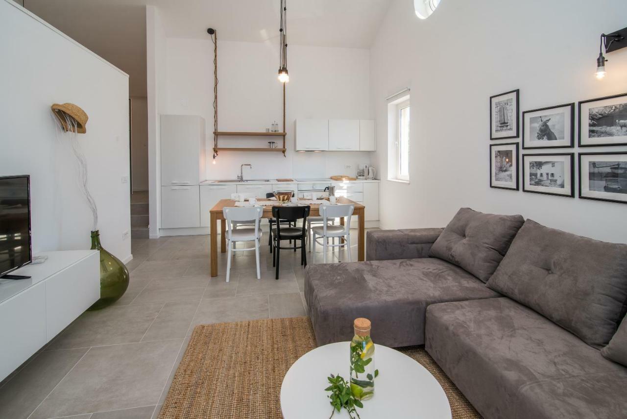 Franko & Ana Apartments Krk Town Bagian luar foto