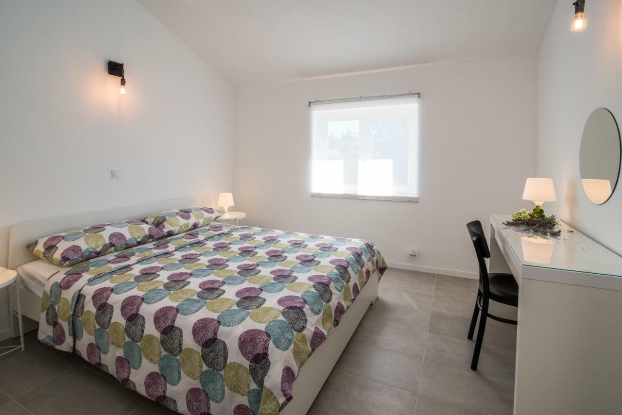 Franko & Ana Apartments Krk Town Bagian luar foto